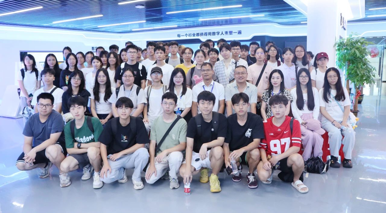 探索未来科技，，共筑智慧桥梁