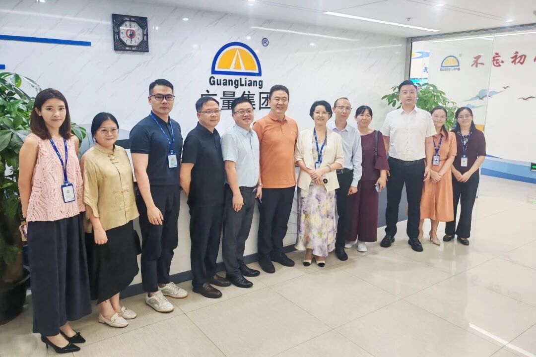 j9数字站集团丨贵州大数据局向导莅临旅行，，，共探实景三维+数据要素资产化驱动的AI融合生长