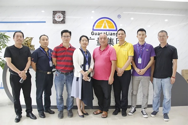 东莞市餐饮协会向导一行莅临j9数字站集团调研指导